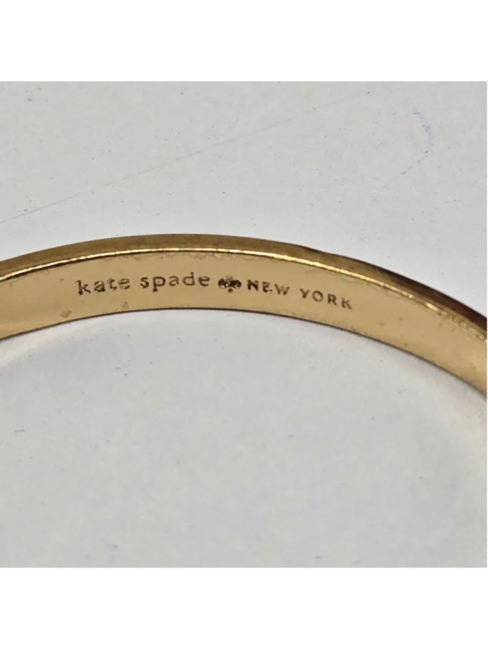 Kate Spade Take a Bow Bangle Bracelet Women's Gold Ivory Cream Classic Ribbon - Picture 3 of 8